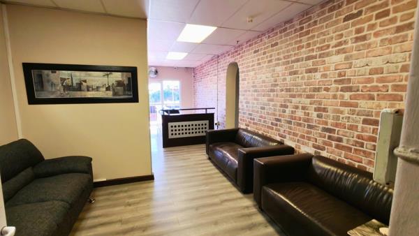 200 m² Office Space