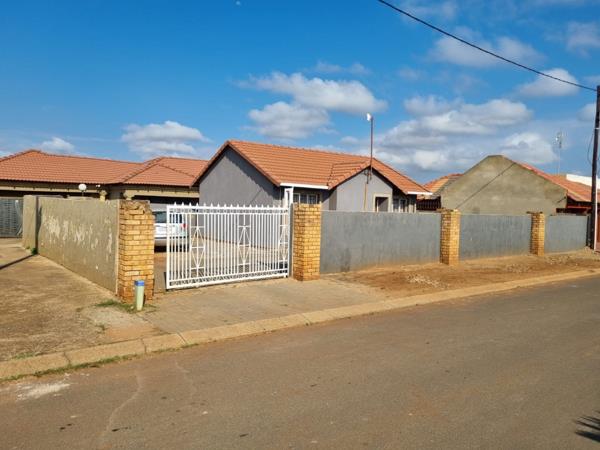 2 Bedroom House