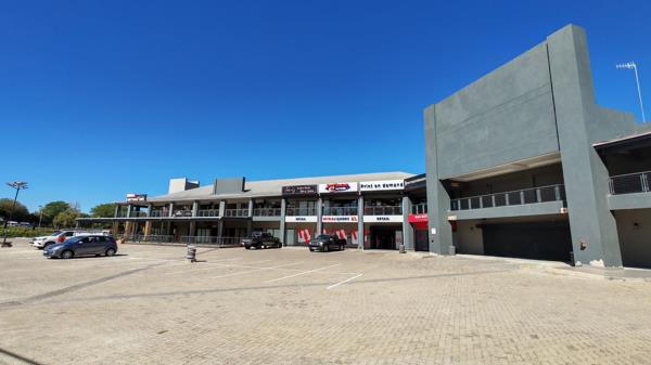 1 521 m² Retail Space