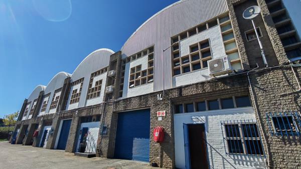 400 m² Commercial space