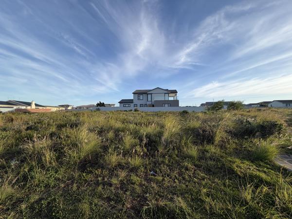 618 m² Land