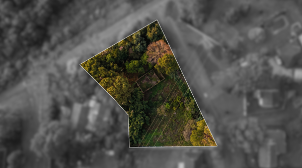 2 818 m² Land
