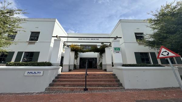 237 m² Commercial space