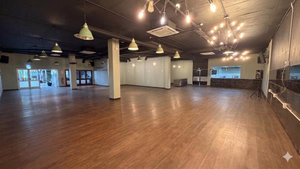558 m² Retail Space