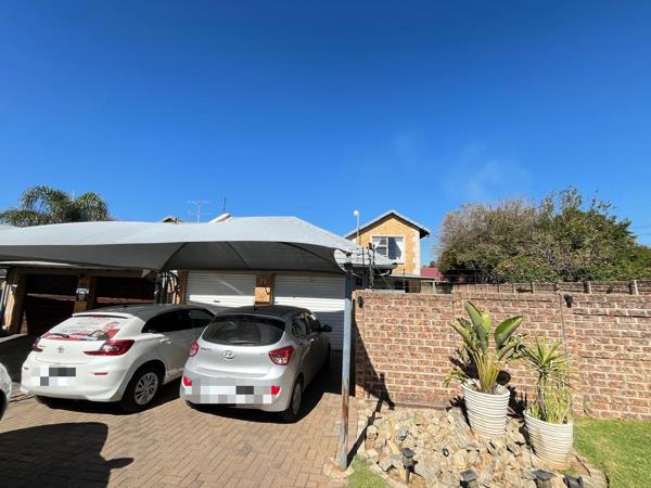 4 Bedroom Townhouse