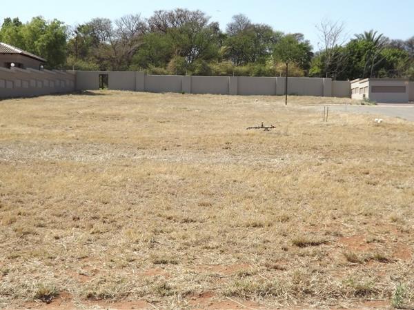 541 m² Land