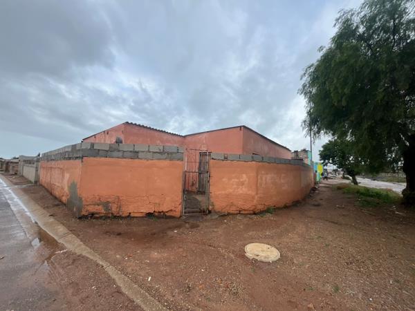 6 Bedroom House