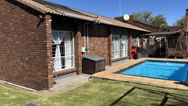 4 Bedroom House