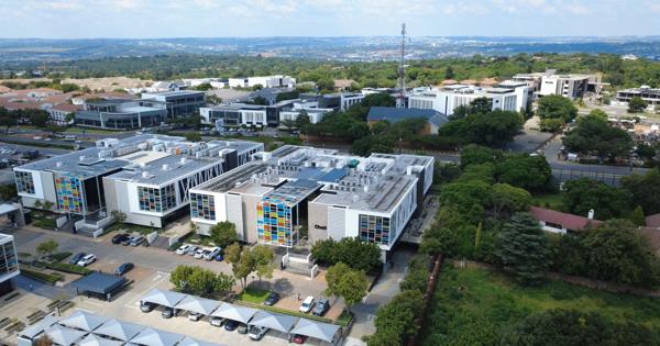 1 301 m² Office Space
