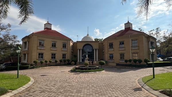 290 m² Office Space