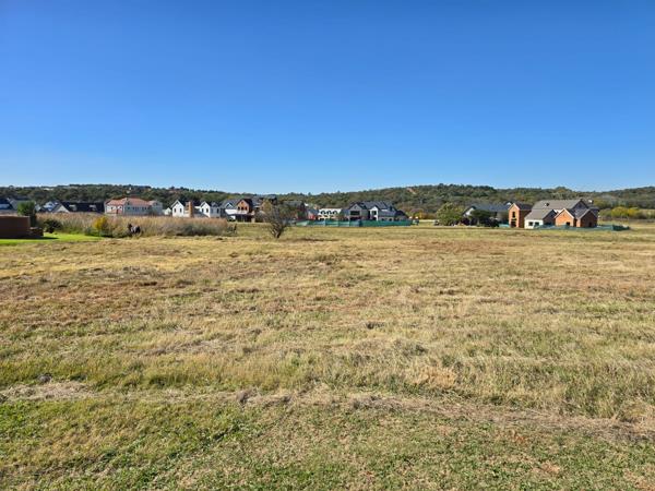 996 m² Land