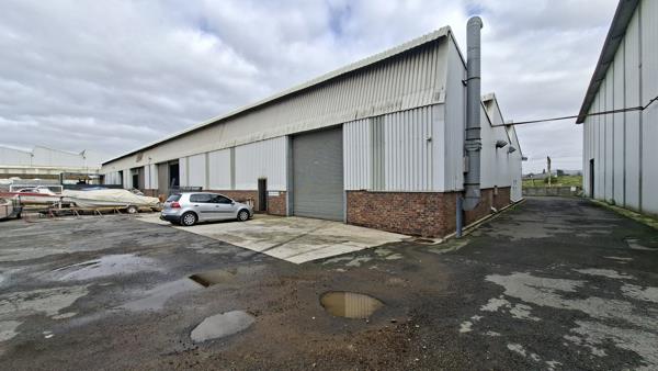 446 m² Industrial space