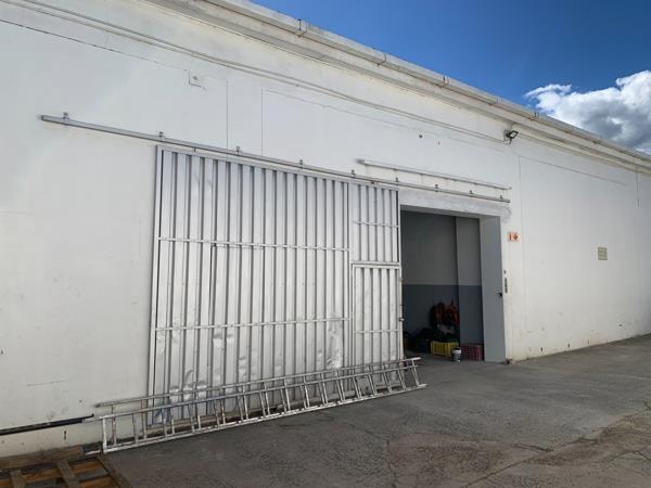 320 m² Industrial space