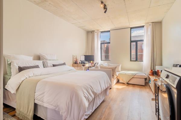 Studio Apartment