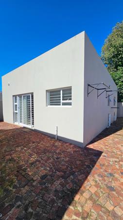 1 Bedroom Garden Cottage