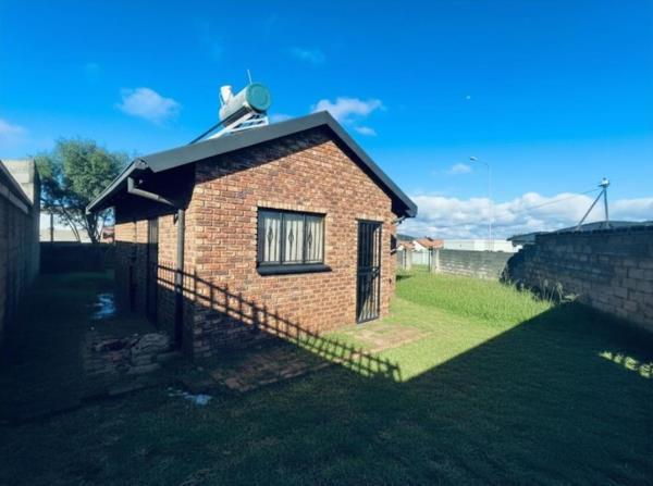 2 Bedroom House