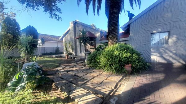 11 Bedroom House