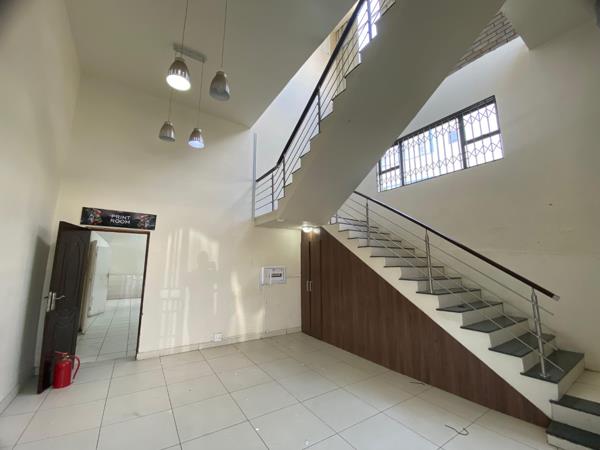 376 m² Commercial space