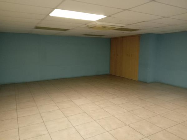 517 m² Commercial space