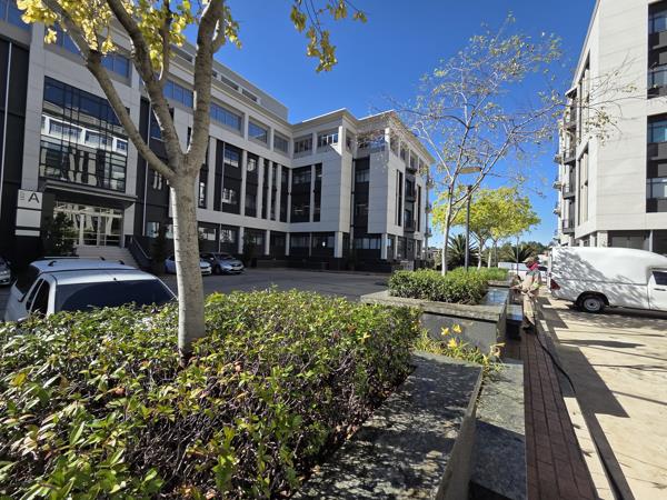 1 632 m² Commercial space