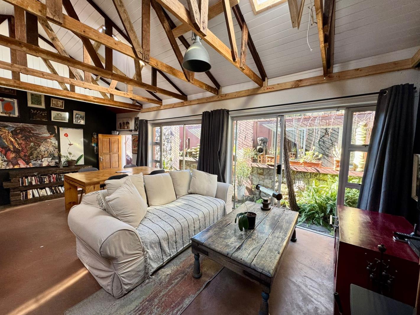 2 Bedroom Garden Cottage in Parkwood