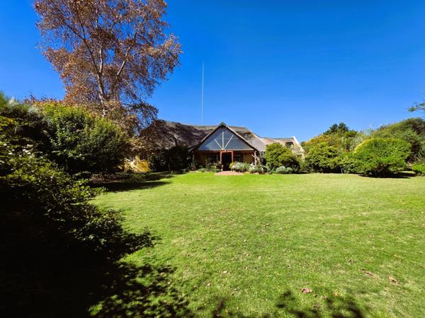 8 565 m² Smallholding