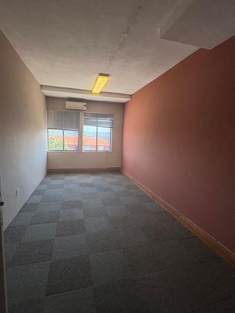 90 m² Commercial space