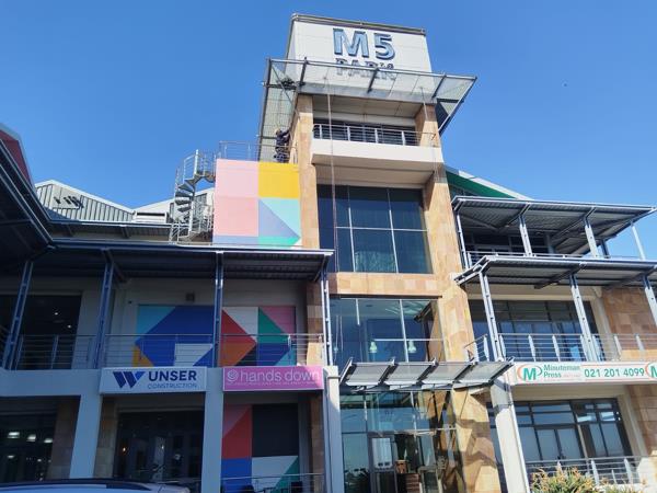 390 m² Office Space