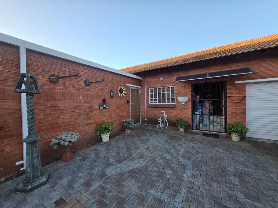 3 Bedroom Townhouse