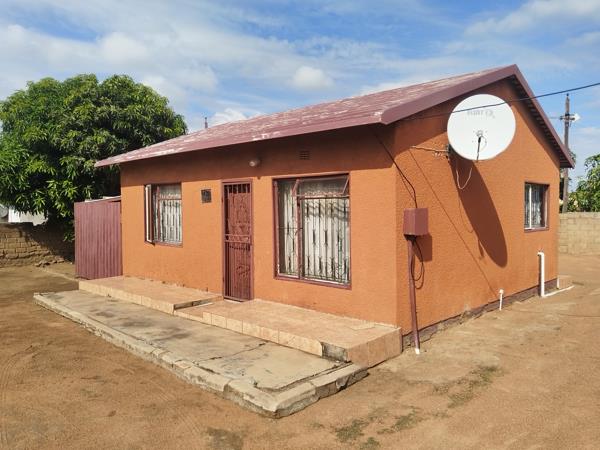 2 Bedroom House