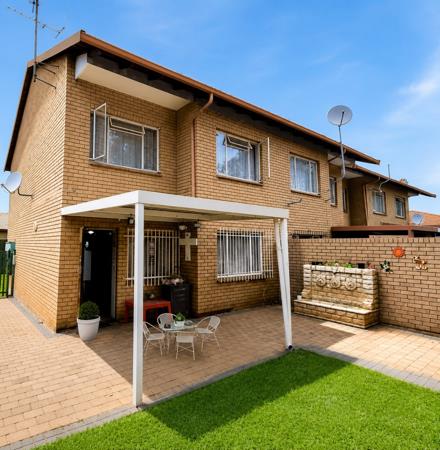 3 Bedroom Townhouse