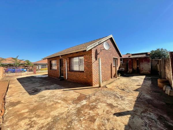 2 Bedroom House