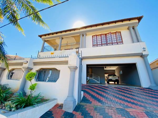 6 Bedroom House