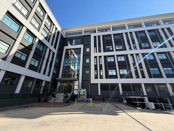 421.8 m² Commercial space