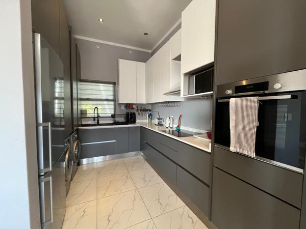 3 Bedroom Apartment