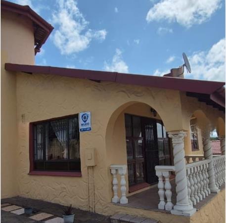 7 Bedroom House