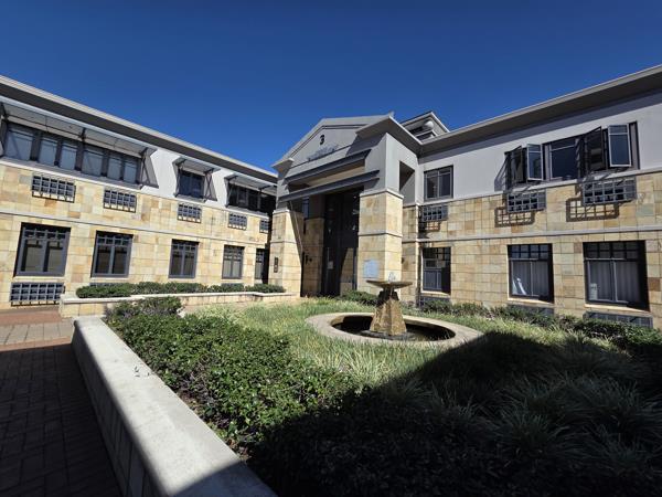 377 m² Commercial space
