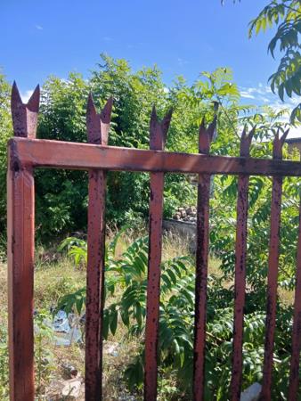 372 m² Land