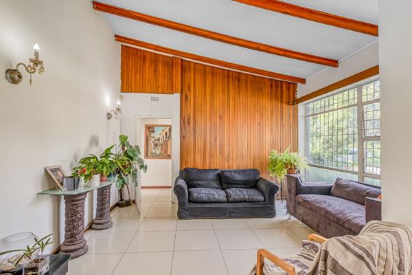 6 Bedroom House