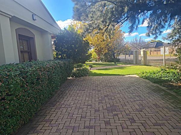 6 Bedroom House