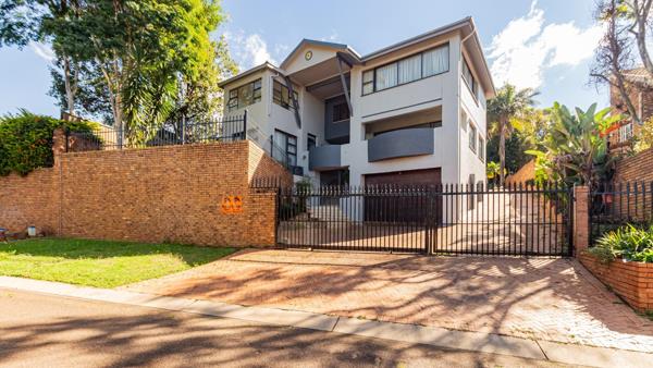 7 Bedroom House