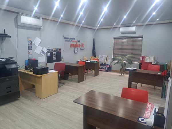 110 m² Commercial space