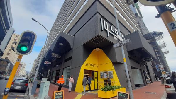 1 415 m² Commercial space