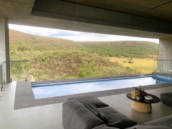 536 m² Farm
