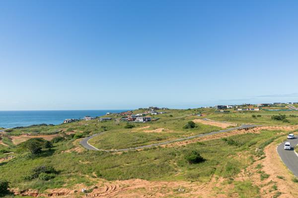 1 015 m² Land