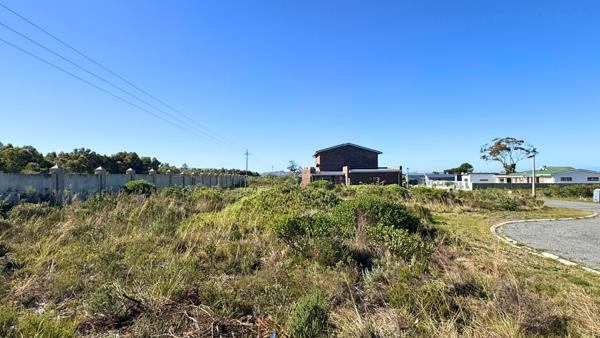 828 m² Land