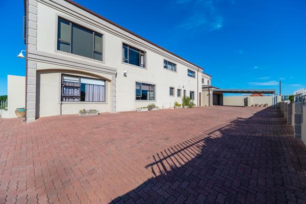 7 Bedroom House
