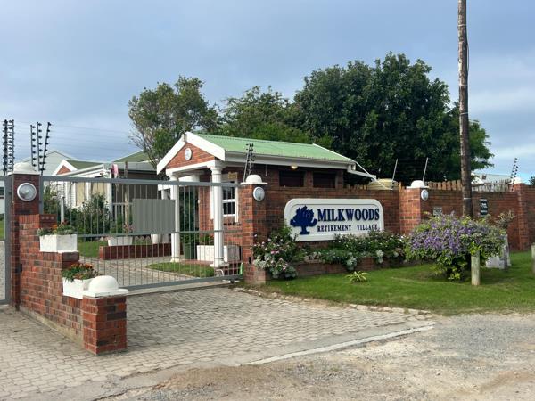 273 m² Land