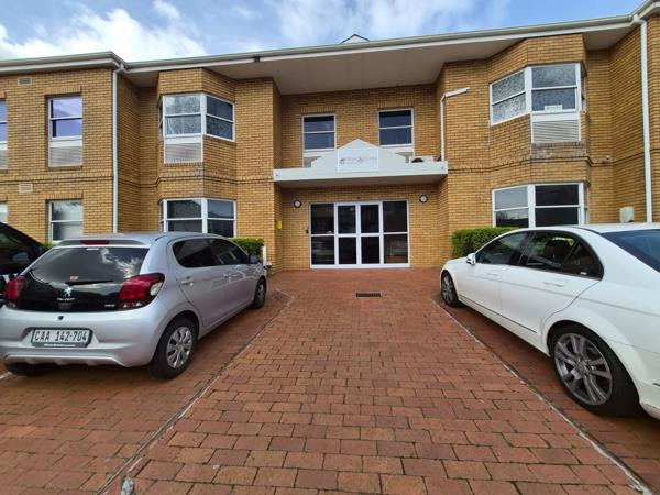 180 m² Office Space