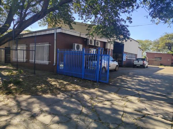 1 200 m² Industrial space